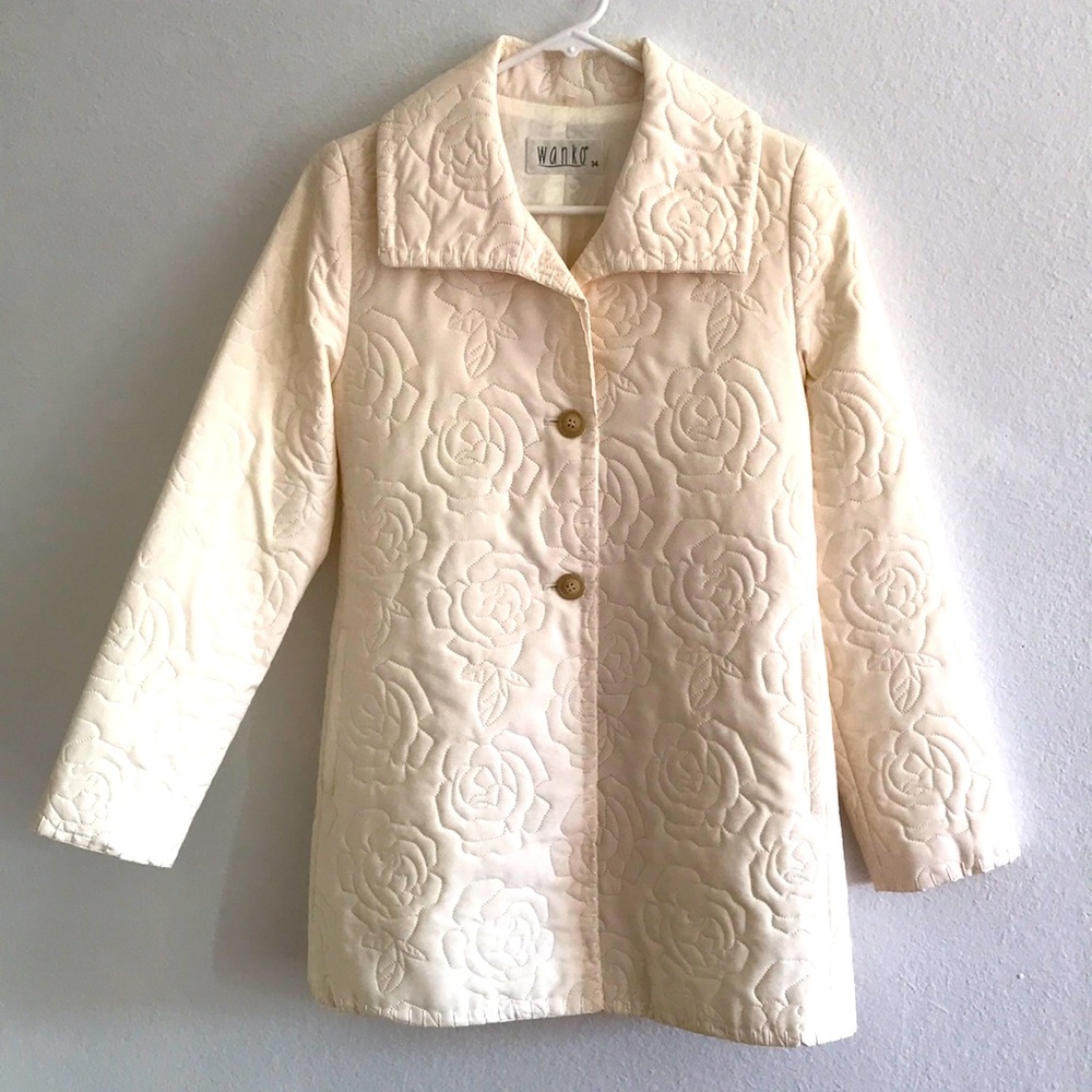 # 0054# Wanko coat embossed rose pattern